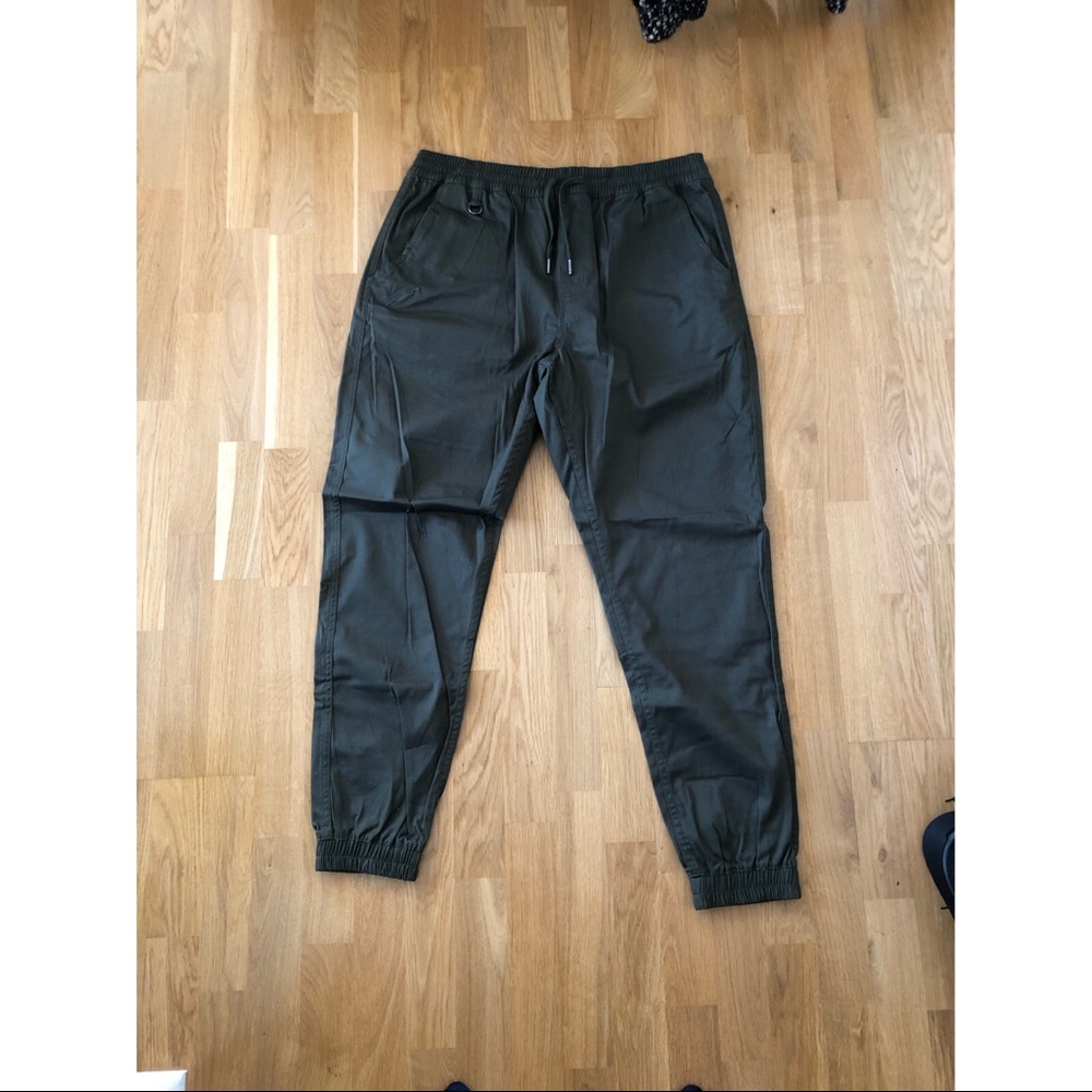 NEW Publish Men’s Pants In Olive Green
